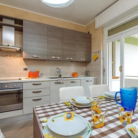 Lägenhet Casa Di Luciano Few Minutes From Sea Sanremo